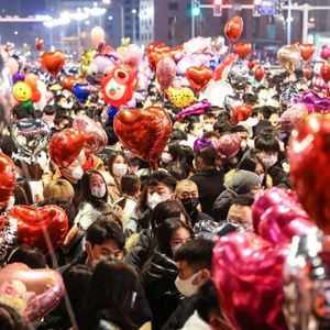 Wholesale Valentine's Day 18-Inch Love <b>Balloon</b> Eco-Friendly Aluminum Floating Air <b>Balloon</b> Helium Floating Ball - Product Image 4