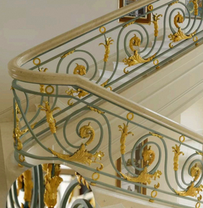 Rampe d'escalier décorative en métal de luxe, finition dorée, en fer forgé, design moderne pour escalier intérieur - Product Image 2