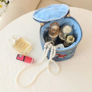Petite trousse à cosmétiques en forme de seau, style japonais, avec broderie de Totoro et du chat noir Jiji, portable, pour femmes - Product Image 2