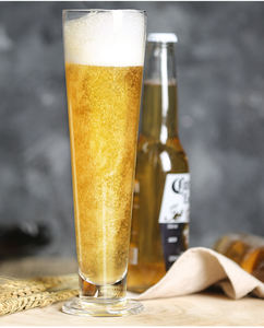 16 ''Hauteur 21oz <span class=keywords><strong>Verre</strong></span> à bière à <span class=keywords><strong>pied</strong></span> <span class=keywords><strong>Incassable</strong></span> Plastique Pilsner <span class=keywords><strong>Verre</strong></span> Polycarbonate Bier <span class=keywords><strong>Verre</strong></span> - Product Image 2