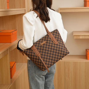 Fourre-Tout Simple Imprimé Personnalisé Sacs à Bandoulière en PU de Créateur de Mode Sacs à Main pour Femmes Sacs à Main pour Dames Sacs Fourre-Tout Pour Shopping Bureau Extérieur - Product Image 2