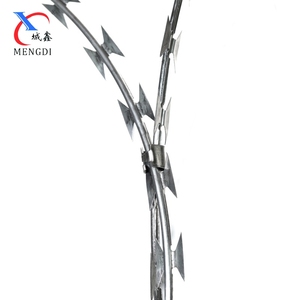 Alambre <span class=keywords><strong>de</strong></span> púas tipo rasuradora iraquí, galvanizado en caliente, duradero, 500 mm, tipo <span class=keywords><strong>concertina</strong></span>, con clip, <span class=keywords><strong>precio</strong></span> <span class=keywords><strong>por</strong></span> <span class=keywords><strong>metro</strong></span> - Product Image 5