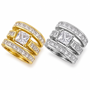 Set di tre anelli con micro pavé di zirconi per donna, eleganti gioielli di lusso per coppie. - Product Image 1
