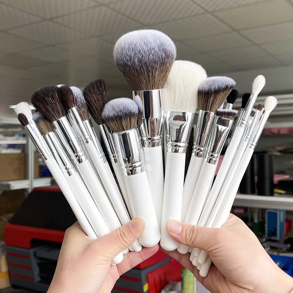 26pcs goat hair makeup brush for professional makeup brush set natural hair custom logo concealer blending private label