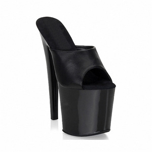<span class=keywords><strong>Sandali</strong></span> da Modello con <span class=keywords><strong>Tacco</strong></span> Alto Sottile 20cm in Pelle Verniciata, Stile Semplice ed Elegante, con Apertura Posteriore, Taglie Forti - Product Image 3