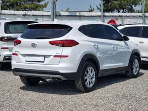 Tucson 2019 BLANCO, Excelente Estado, Nuevo, Diésel, SUV, Navegación, Advertencia de Colisión Trasera, Auto Seguro para la Familia - Product Image 2