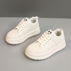 Mocassins Rétro Femme 2026 – Confortables, Plats, à Lacets, Polyvalents et Tendance pour l'Automne, le Printemps et l'Hiver - Product Image 2