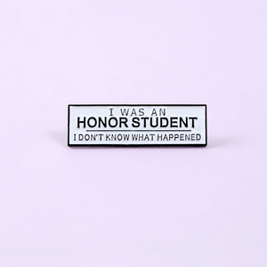 Broche de aleación artesanal con estilo al por mayor 'I Was an Honor Student' para accesorios de ropa-Año Nuevo y Día Nacional - Product Image 2