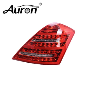 ชุดไฟท้าย LED ดีไซน์สองแถวสุดหรู สีแดง เลนส์ใส ABS สำหรับ Mercedes S-Class W221 (2006-2009) ชุดดัดแปลง Facelift - Product Image 3