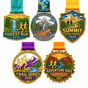 Medallas al por mayor de fábrica, de aleación de zinc, premio 3D dorado, medalla de maratón 5K 10K 21K, medallas deportivas de metal personalizadas con cinta. - Product Image 1