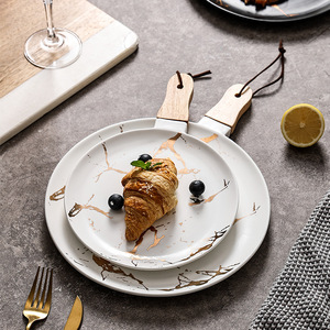 Assiette de vaisselle en céramique Salade de fruits marbrés Assiettes d'exposition Snacks Gâteau Pizza Plateau de service Manche en <span class=keywords><strong>bois</strong></span> Fête <span class=keywords><strong>Restaurant</strong></span> Vaisselle - Product Image 1