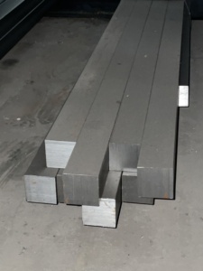 固体A3コールドドロースクエアスチール45 # スクエアスチール、建築フレーム構造および機械用コールド部品に使用 - Product Image 2