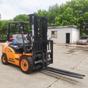 Montacargas SNSC Gas LP 6500 LB CPQD30-XRW22B Nuevo - Product Image 1