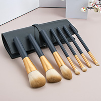 MARS Tools of Titan Ensemble de 8 pinceaux de maquillage avec support |   Pinceaux pour le visage et les yeux, poils en nylon ultra doux, pour le correcteur, format voyage