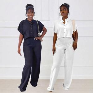 Ensemble deux pièces d'été pour femme : T-shirt à double boutonnage, haut court et pantalon à manches courtes - Product Image 2