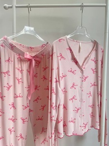 Conjunto de Ropa Casual para Mujer, Tela Suave con Estampados Adorables para Relajarse en Casa - Product Image 1