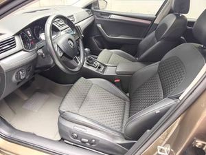 <span class=keywords><strong>Skoda</strong></span> Superb 1.8T Benzina Automatica Hatchback <span class=keywords><strong>2016</strong></span> Usata con Guida a Sinistra per Esportazione - Product Image 2