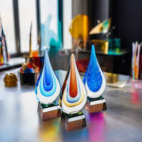 Trophée en verre Forme de goutte d'eau ColorModel Vente en gros de cristal vierge K9 Logo personnalisé Gravure laser 3D et impression couleur Sports