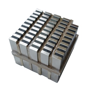 Cubos Magnéticos Permanentes de Neodimio SDM N52 de 25x40x10mm y 10x10x10mm para Aplicaciones de Arco en Alternadores Industriales, Origen Zhejiang - Product Image 1