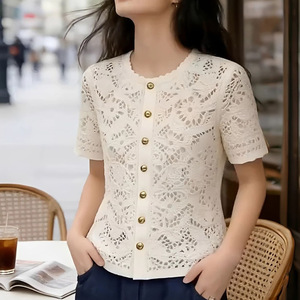 Camicetta da donna estiva 2026 <span class=keywords><strong>bianca</strong></span>, stile francese, dolce e versatile, con scollo rotondo, monopetto, a maniche corte, con motivo geometrico e dettagli traforati - Product Image 6