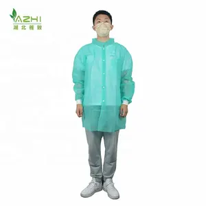 Mantel lab penggunaan tunggal polietilene PP hijau untuk dokter dan suster mantel medis set seragam panjang non-wown dengan kancing jepret