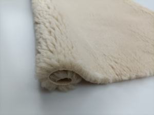 <span class=keywords><strong>Tissu</strong></span> en fausse <span class=keywords><strong>fourrure</strong></span> Sherpa populaire et doux, <span class=keywords><strong>Imitation</strong></span> <span class=keywords><strong>fourrure</strong></span> pour vêtement/Hometextile/jouets - Product Image 3