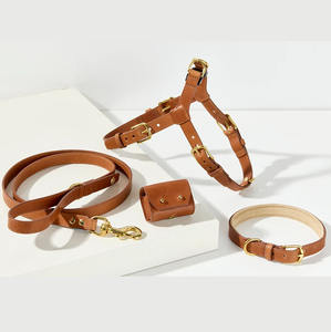 Meilleure vente de <span class=keywords><strong>harnais</strong></span> <span class=keywords><strong>pour</strong></span> <span class=keywords><strong>chien</strong></span> en cuir PU personnalisé gilet de formation de luxe en plein air motif solide à la mode <span class=keywords><strong>gros</strong></span> chiens OEM disponible - Product Image 1