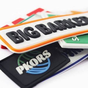 Parches de Goma con Logotipo Personalizado en Relieve, Parches de Silicona Suaves 2D para Ropa, Parches de PVC - Product Image 5