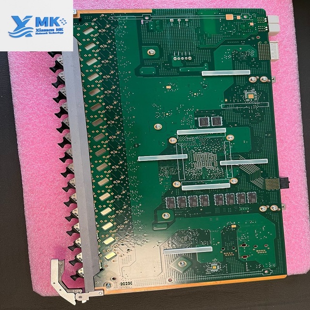 The SR658H server supports Hygon processor front 12*3.5 bays