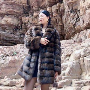 Abrigo de Piel de Marta de Sable Europeo para Mujer, Estilo Ruso con Rayas Horizontales Doradas, el Más Vendido, Abrigo de Visón - Product Image 4