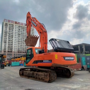 Excavadora Usada Doosan DH300LC-7 de Segunda Mano con Pocas Horas de Uso, Modelo DH300 LC, Hidráulica de Orugas para Construcción - Product Image 6