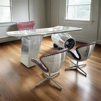Mobilier d'aviation personnalisé de style industriel bureau fait à la main forme de table d'aile d'avion en aluminium finition antique