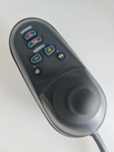 ตัวควบคุมจอยสติ๊กมอเตอร์แบบแปรงถ่าน 24v รุ่น SYDRIVE SYD35A/BL สำหรับรถเข็นคนพิการ  แบบมอเตอร์ไร้แปรงถ่าน รุ่น SYD35A/BL - Product Image 1
