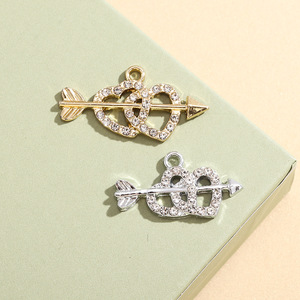 Nouvel Ornement Flèche de Cupidon, Pendentif Double Cœur en Strass, Breloques Métalliques pour DIY Bracelet, Collier, Accessoires et Décoration de Coque de Téléphone - Product Image 2