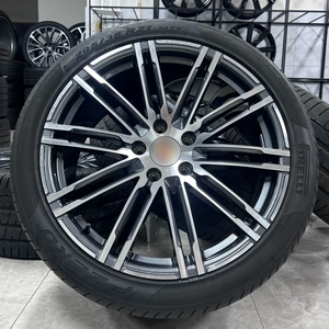 Jantes en alliage de style OEM 21 pouces 5x112 pour <span class=keywords><strong>Porsche</strong></span> Macan / Cayenne / Panamera / 718 / <span class=keywords><strong>Taycan</strong></span> - Product Image 2