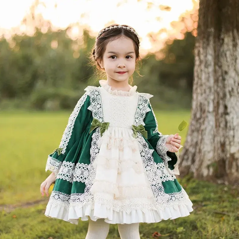 1-10 años Otoño Invierno terciopelo Lolita encaje falda en capas Vintage vestido de fiesta de lujo Smocked niños ropa al por mayor vestido de baile