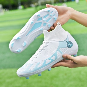 Chaussures de football personnalisées à tige haute, portables et antidérapantes pour garçons, filles, hommes, femmes, adultes et enfants - Product Image 4