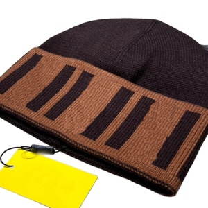 Gorros de Punto Acrílicos Lisos de Alta Calidad con Logotipo Personalizado al por Mayor, Unisex, Teñidos, de Color Sólido, con Puño, para Invierno - Product Image 6
