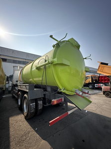 Camion de vidange des eaux usées HOWO 6x4 robuste de 20000 L avec pompe à vide pour l'aspiration des eaux usées, camion-citerne à vide pour égouts - Product Image 2