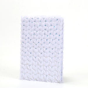 Journal Kawaii Fluffy B5 enveloppé d'une couverture en peluche rose pastel avec bande élastique, idéal pour la prise de notes créatives - Product Image 6