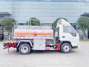 Camions-citernes à carburant neufs de 5000 litres, camions-citernes à huile diesel de 5 m3, camions-citernes de ravitaillement en carburant, fournis par l'usine aux Émirats arabes unis - Product Image 3