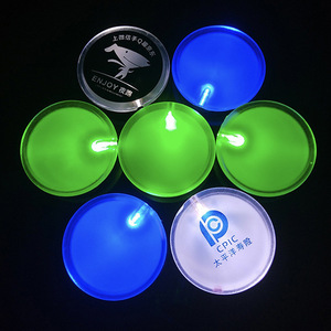 Stampa Logo personalizzata lampeggiante con spille a LED distintivi con nome per feste per concerti forniture di laurea di San Valentino - Product Image 4
