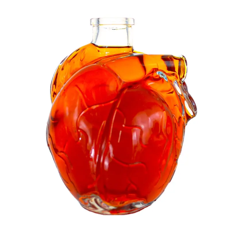 Atacado 500ml 700ml 750ml Vodka Brandy Whisky Rum Gin Decanter Coração forma única Garrafa De Vidro