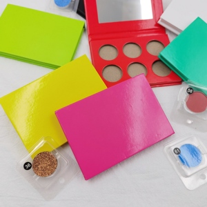 <span class=keywords><strong>Palette</strong></span> <span class=keywords><strong>di</strong></span> Ombretti <span class=keywords><strong>Verde</strong></span> ad Alta Pigmentazione 15 Colori Etichetta Privata Fai-da-Te Cruelty Free <span class=keywords><strong>Palette</strong></span> <span class=keywords><strong>di</strong></span> Ombretti Nude - Product Image 4