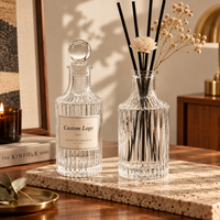 Bouteille diffuseur en verre au design unique, approvisionnement direct usine pour les marques de parfums d'intérieur et d'aromathérapie haut de gamme
