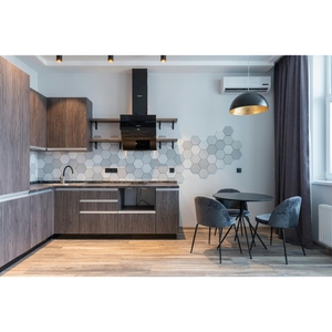 Ensemble d'armoires <span class=keywords><strong>de</strong></span> <span class=keywords><strong>cuisine</strong></span> <span class=keywords><strong>de</strong></span> haute qualité Prima avec <span class=keywords><strong>éléments</strong></span> en bois et disposition élégante <span class=keywords><strong>de</strong></span> la villa grain <span class=keywords><strong>de</strong></span> bois blanc et gris - Product Image 4