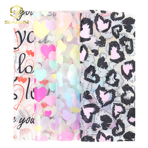0,5 MM de espesor amor en forma de corazón patrón impreso brillo brillante PVC brillo gelatina tela de vinilo para lazos cartera bolsas - Product Image 4