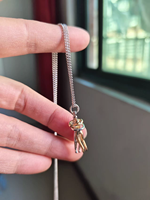 Cadeau de la Saint-Valentin Collier en argent sterling S925 avec figurine de couple s'embrassant