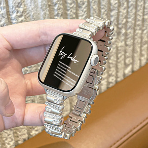 Cinturini per Orologio in Metallo con Diamanti Scintillanti alla Moda per Apple Watch Serie 11 10 9 8 42mm 46mm 49mm, Cinturino Sostitutivo - Product Image 1