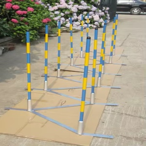 Postes de Agilidad para Perros de 12 Puntas - Postes de Slalom Ajustables para Entrenamiento de Agilidad Canina con Certificación FCI - Product Image 5